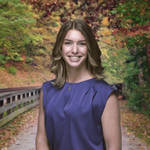 Headshot of Emily on the Towpath