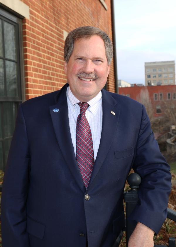 Dan Rice headshot